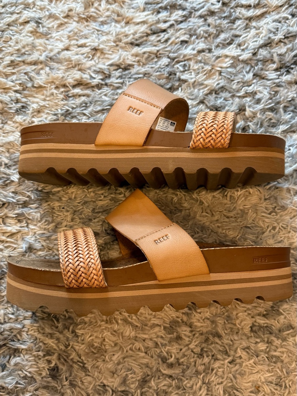 Women’s REEF sandals size 8